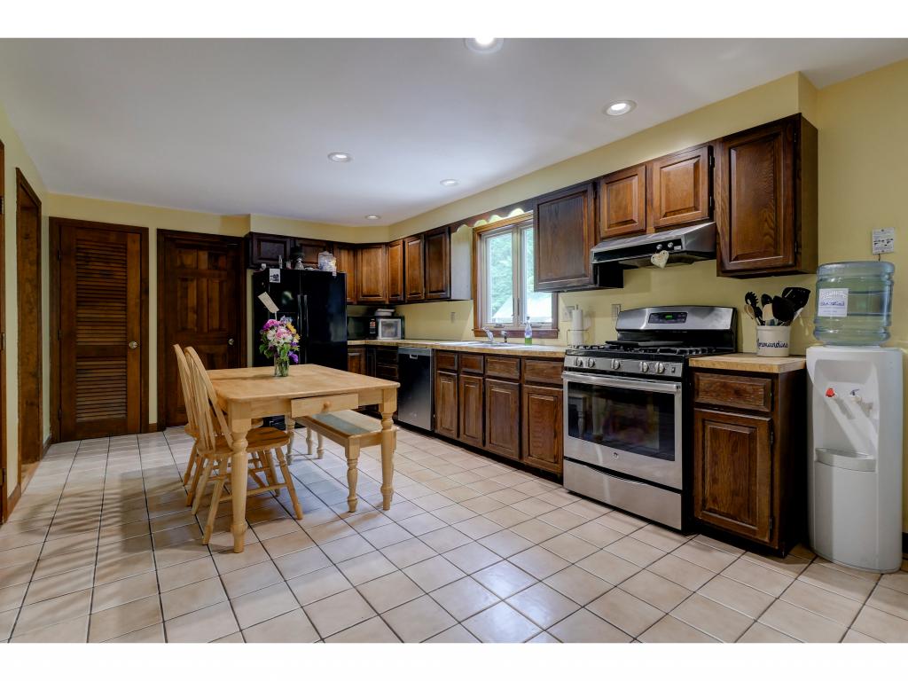 176 Colby Road Danville, NH 03819 - Photo 8 of 33 Gallery Image 8