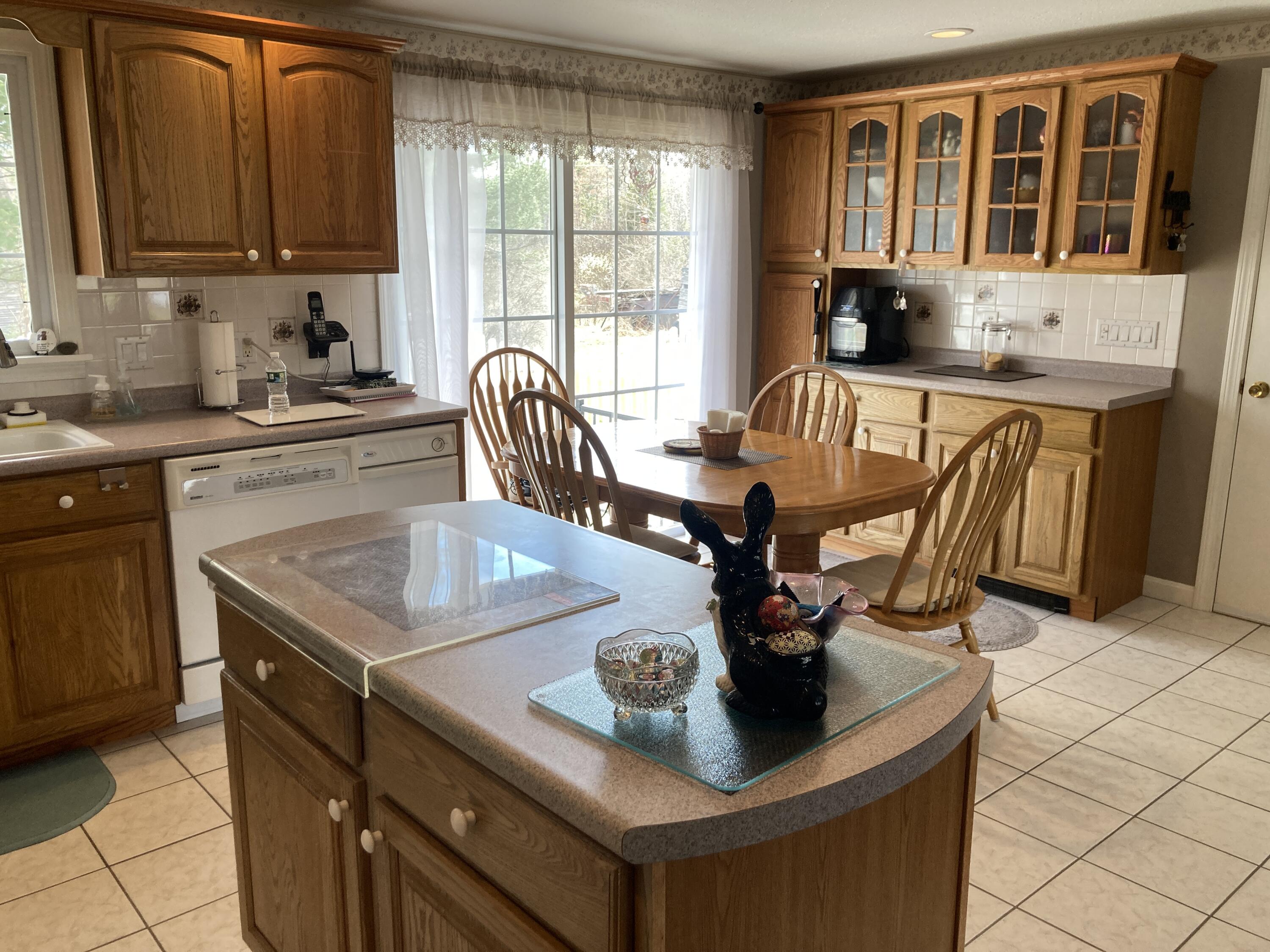 260 N Road Detroit, ME 04929 - Photo 5 of 18 Kitchen