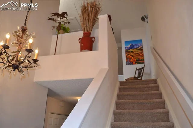 a view of entryway with a front door