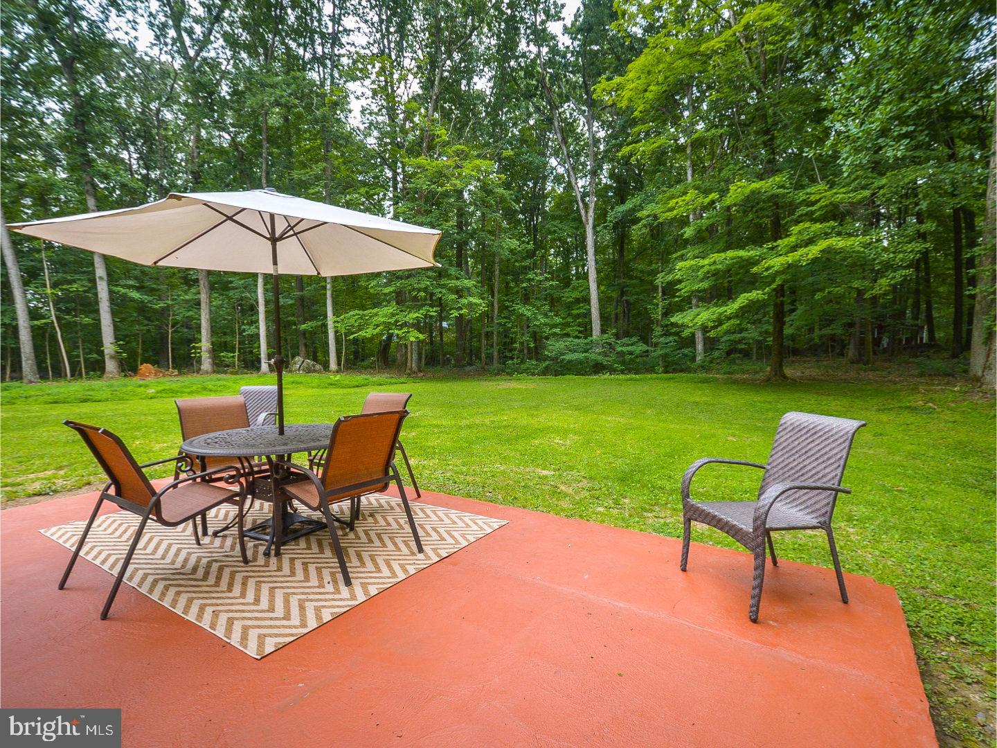 960 West Thatcher Road Quakertown, PA 18951 - Photo 22 of 25 Patio