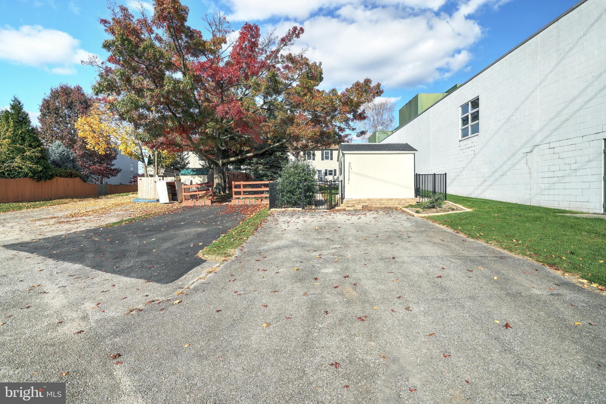 431 Ridge Avenue Hanover, PA 17331 - Photo 5 of 23 Off Street parking