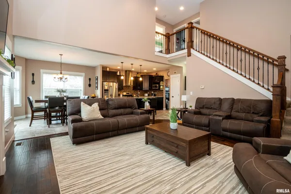 $525,000 | 1413 Stephanie Lane, Metamora, IL 61548