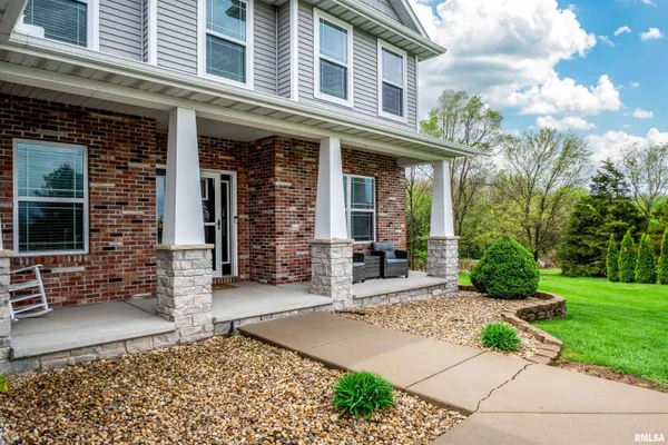 $525,000 | 1413 Stephanie Lane, Metamora, IL 61548