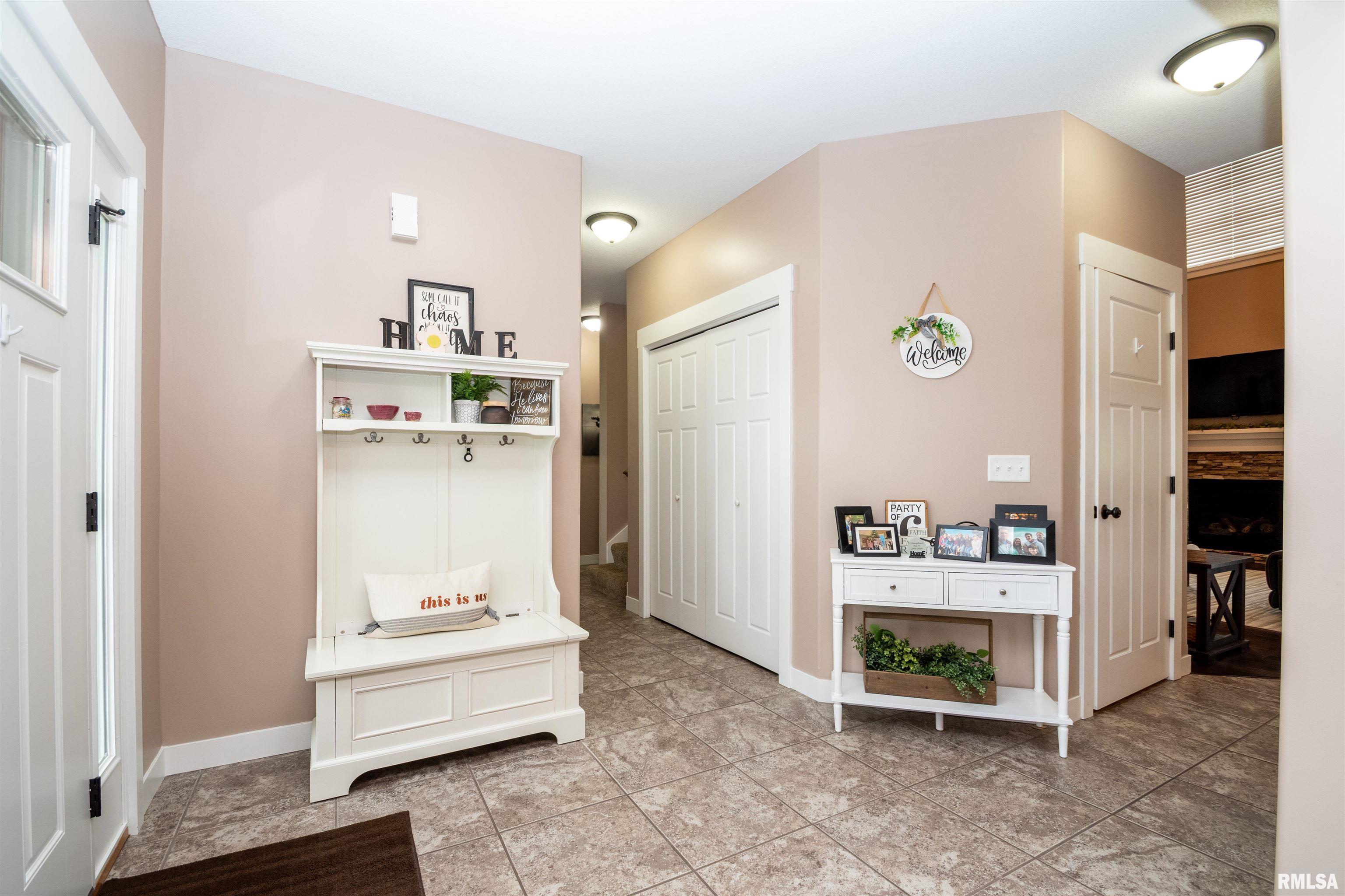 1413 Stephanie Lane Metamora, IL 61548 - Photo 4 of 54