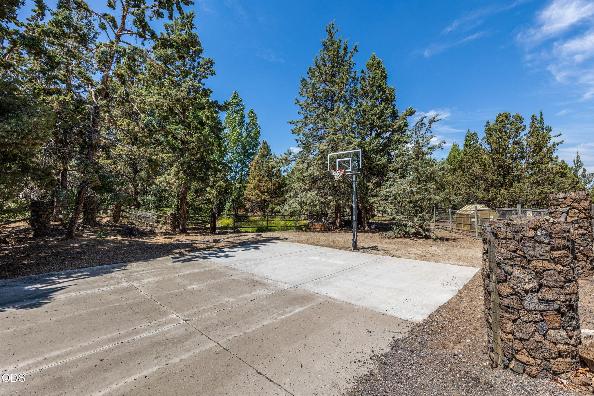 63425 Deschutes Market Road Bend, OR 97701 - Photo 40 of 48 Gallery Image 40