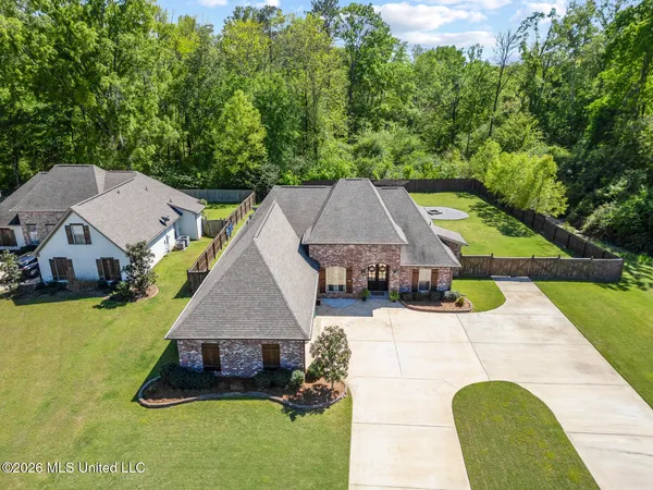 $420,000 | 1108 Belle Oak Drive, Brandon, MS 39042