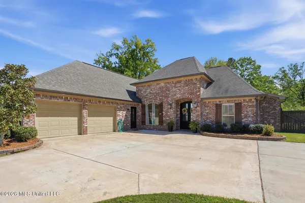 $420,000 | 1108 Belle Oak Drive, Brandon, MS 39042