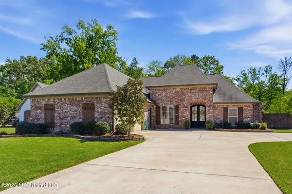 $420,000 | 1108 Belle Oak Drive, Brandon, MS 39042