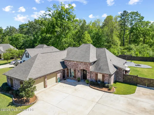 $420,000 | 1108 Belle Oak Drive, Brandon, MS 39042