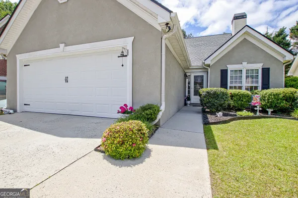 $325,000 | 55 Woodgate Drive, Fayetteville, GA 30214