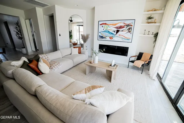 $388,000 | 14848 Jack White Avenue, El Paso, TX 79938