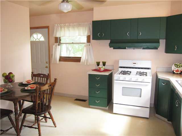 2706 Shrewsbury Road Columbus, OH 43221 - Photo 5 of 13
