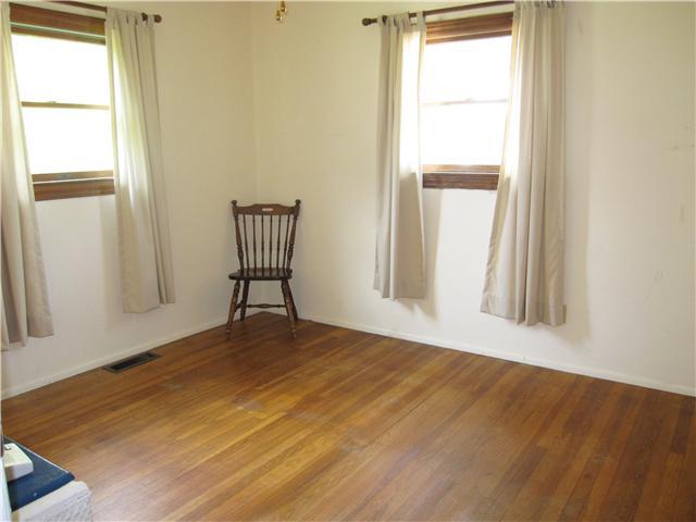 2706 Shrewsbury Road Columbus, OH 43221 - Photo 7 of 13