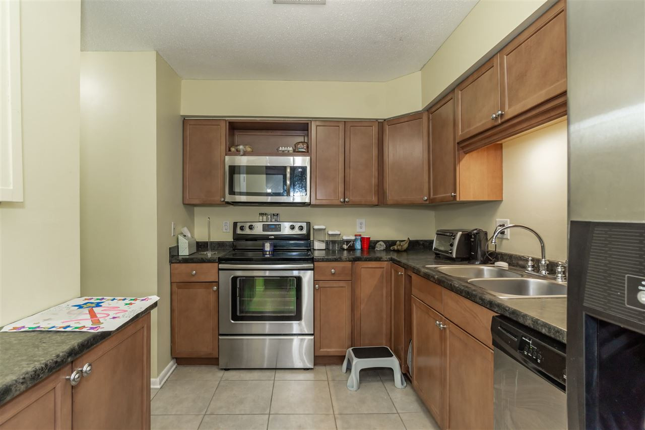 547 Pine Ridge Place, Unit 547 Raleigh, NC 27609 - Photo 13 of 27 Photo 13