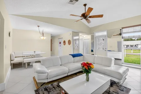 $475,000 | 14651 Hideaway Lane, Delray Beach, FL 33484