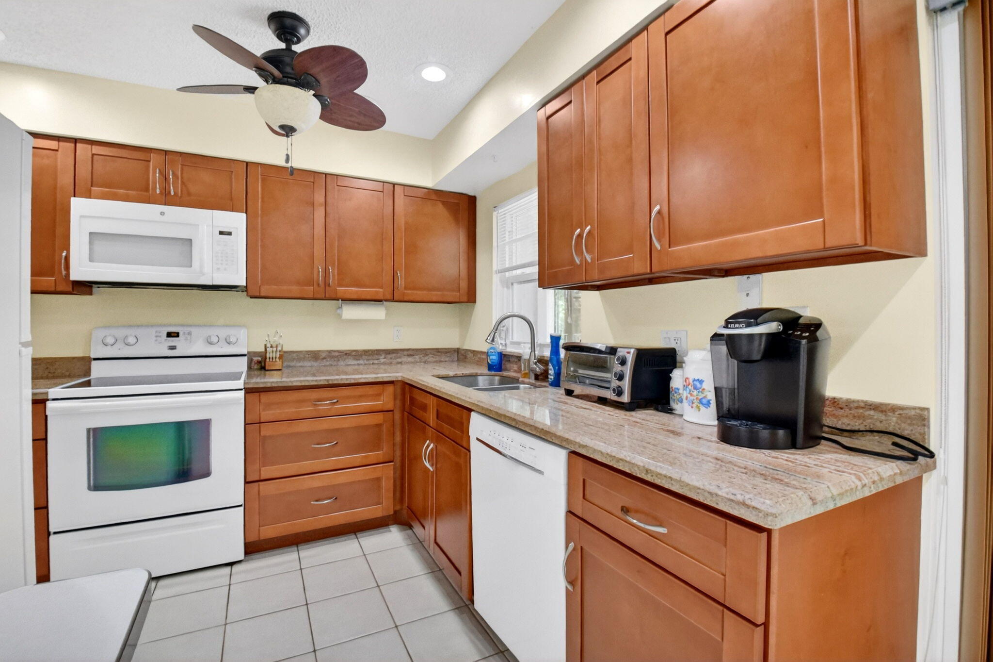 14651 Hideaway Lane Delray Beach, FL 33484 - Photo 19 of 65 18-web-or-mls-DSC_0035