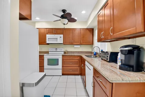 $475,000 | 14651 Hideaway Lane, Delray Beach, FL 33484
