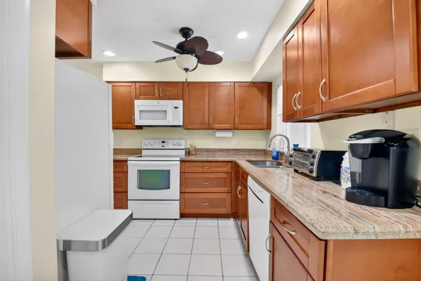 $475,000 | 14651 Hideaway Lane, Delray Beach, FL 33484