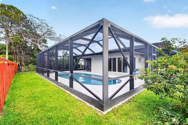 $475,000 | 14651 Hideaway Lane, Delray Beach, FL 33484