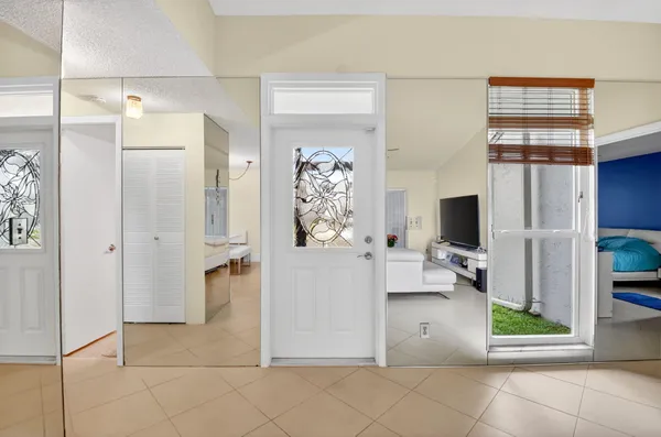 $475,000 | 14651 Hideaway Lane, Delray Beach, FL 33484