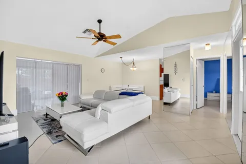 $475,000 | 14651 Hideaway Lane, Delray Beach, FL 33484