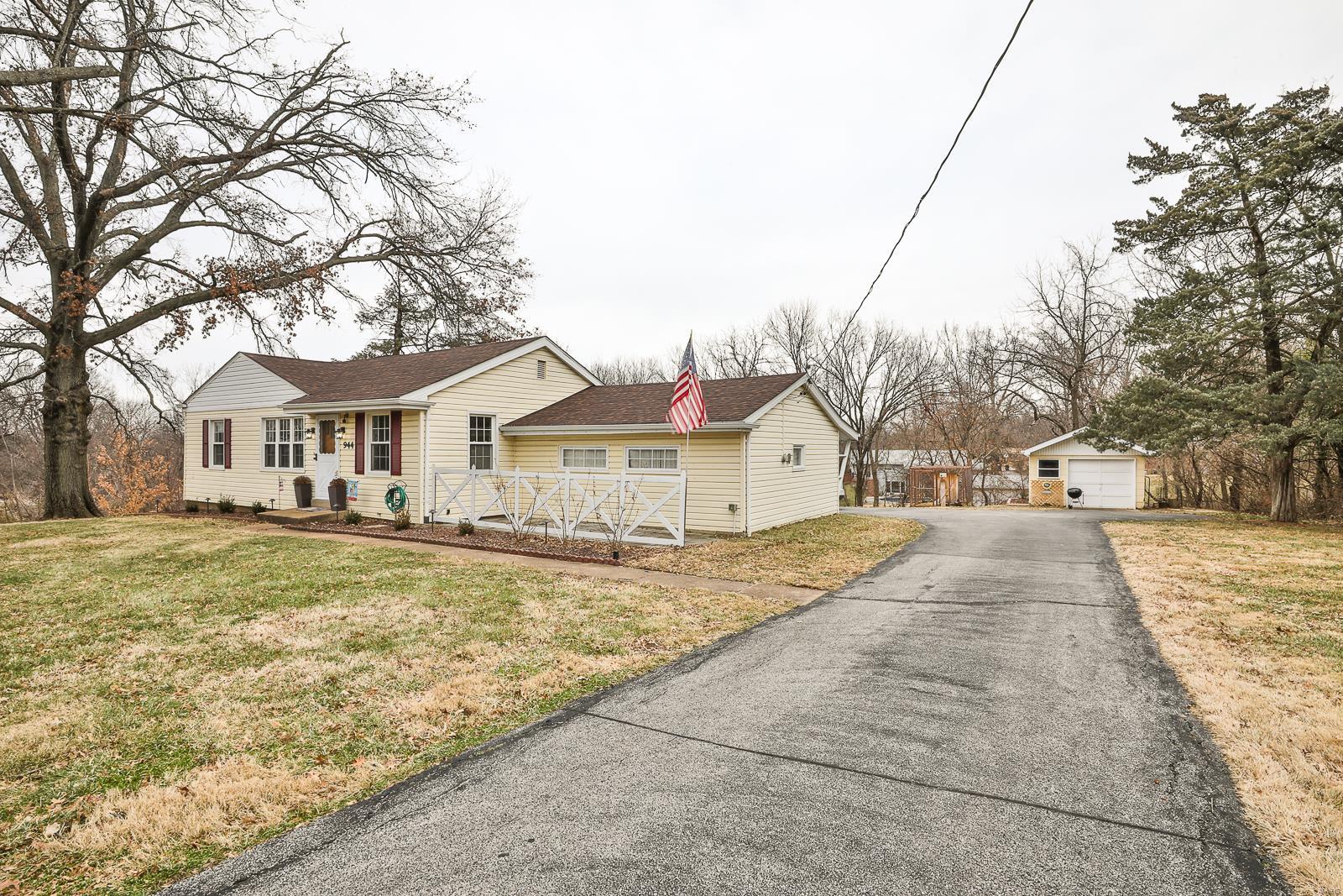 944 Schulte Road St. Louis, MO 63146 - Photo 4 of 29 Gallery Image 4