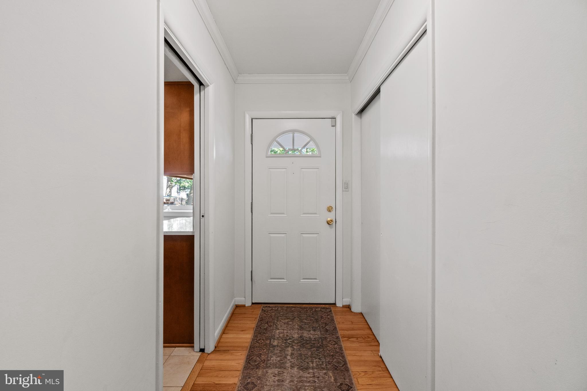 107 Greenbury Point Road Annapolis, MD 21409 - Photo 10 of 51 Entrance Foyer