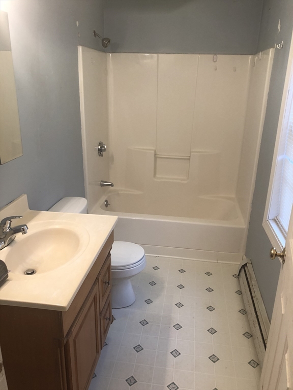 41 Dunn Road, Unit 1 Revere, MA 02151 - Photo 4 of 9