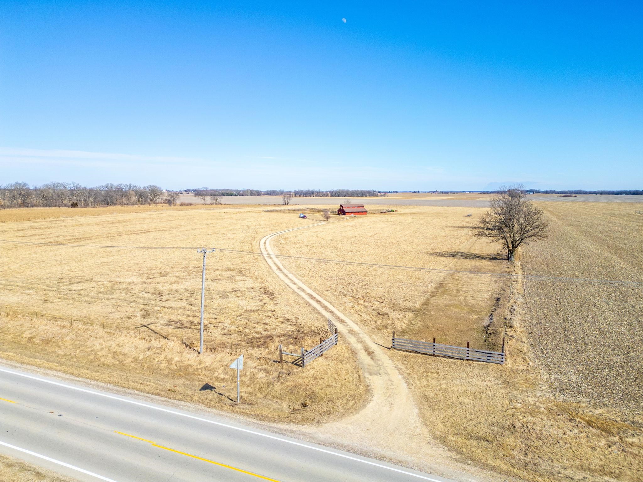 18539 Il Rt 76 Highway Poplar Grove, IL 61065 - Photo 6 of 20 a view of an ocean and beach