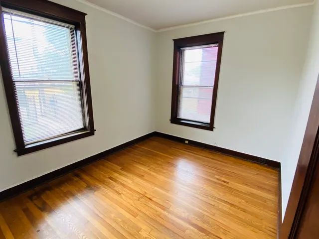 $1,390 | 4040 West Dickens Avenue, Unit 1W, Chicago, IL 60639