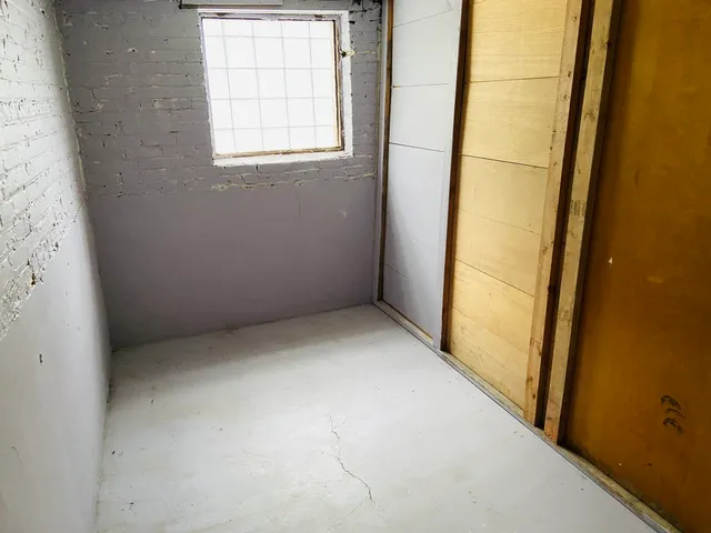 $1,390 | 4040 West Dickens Avenue, Unit 1W, Chicago, IL 60639