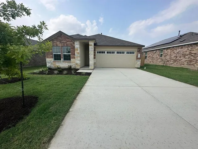 $2,150 | 121 Seminole Drive, San Marcos, TX 78666