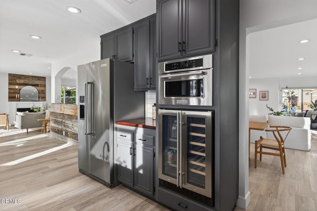 4975 North Buttercreek Road Moorpark, CA 93021 - Photo 15 of 47 Kitchen