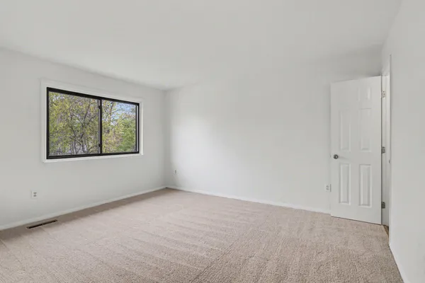 $325,000 | 143 Bourbon Court, Parkville, MD 21234