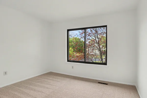 $325,000 | 143 Bourbon Court, Parkville, MD 21234