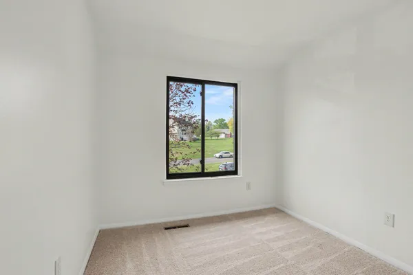 $325,000 | 143 Bourbon Court, Parkville, MD 21234