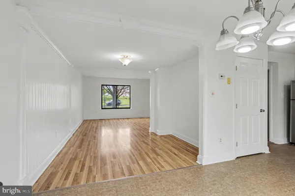$325,000 | 143 Bourbon Court, Parkville, MD 21234