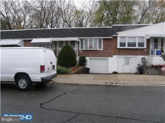 3218 Rhett Road Philadelphia, PA 19154 - Photo 1 of 10 Exterior Front