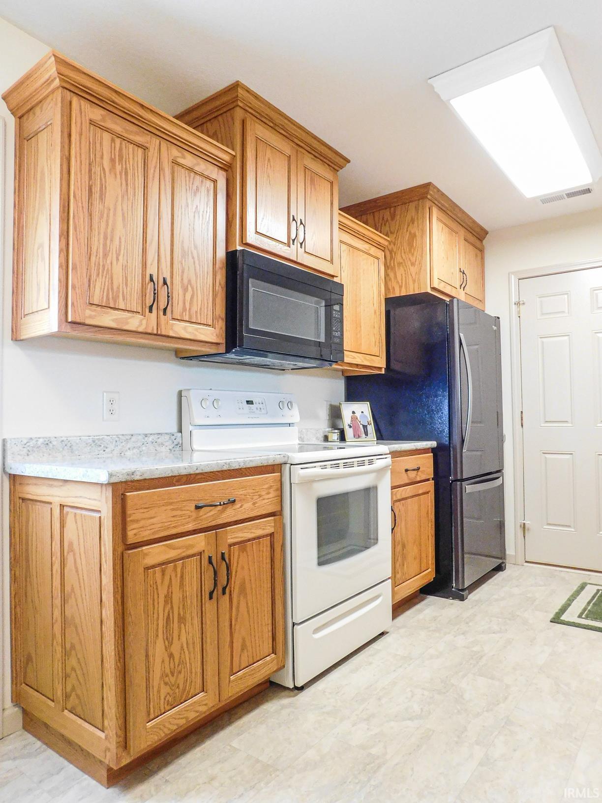 205 West Spring Street, Unit A Bluffton, IN 46714 - Photo 18 of 45 Gallery Image 18