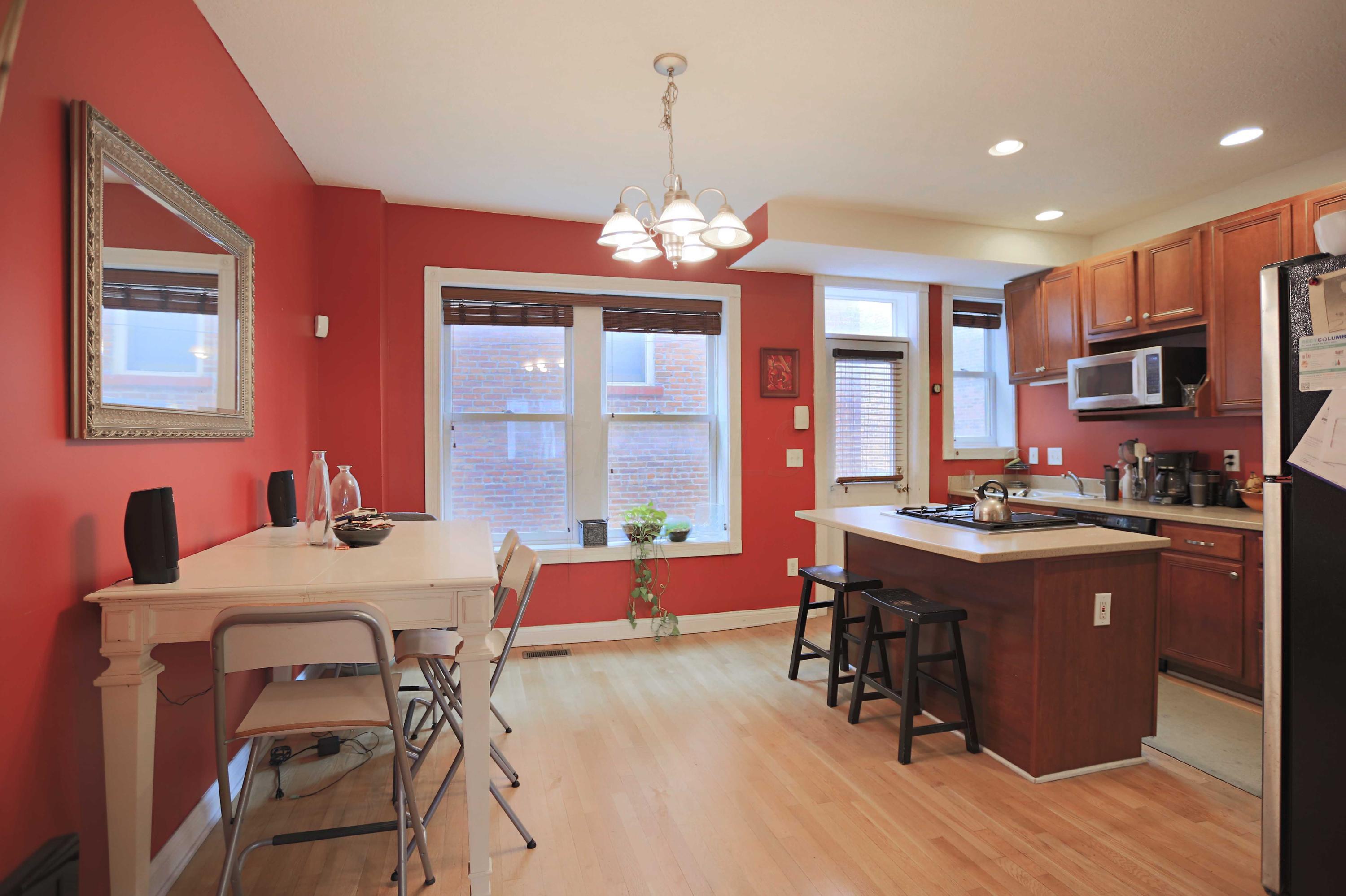 1141 Summit Street Columbus, OH 43201 - Photo 4 of 9