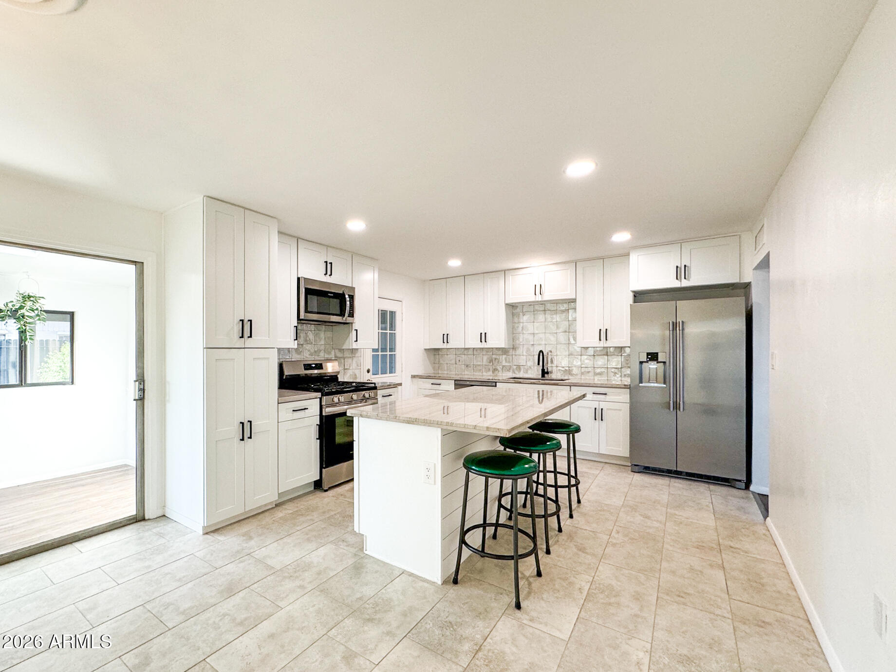 1050 West Romo Jones Street Tempe, AZ 85281 - Photo 3 of 20 Romo Jones Kitchen Zoom Out-14 (1)