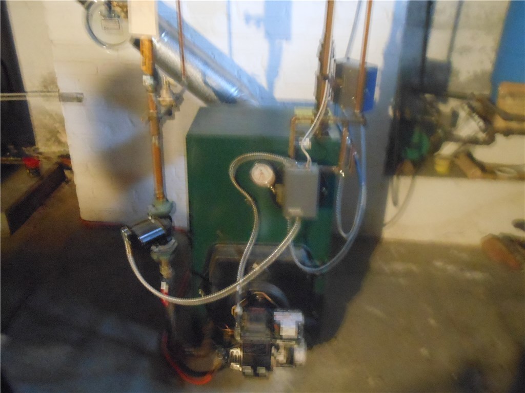 25 Rockland Road Scituate, RI 02857 - Photo 4 of 8 UPDATED HEATING SYSTEM