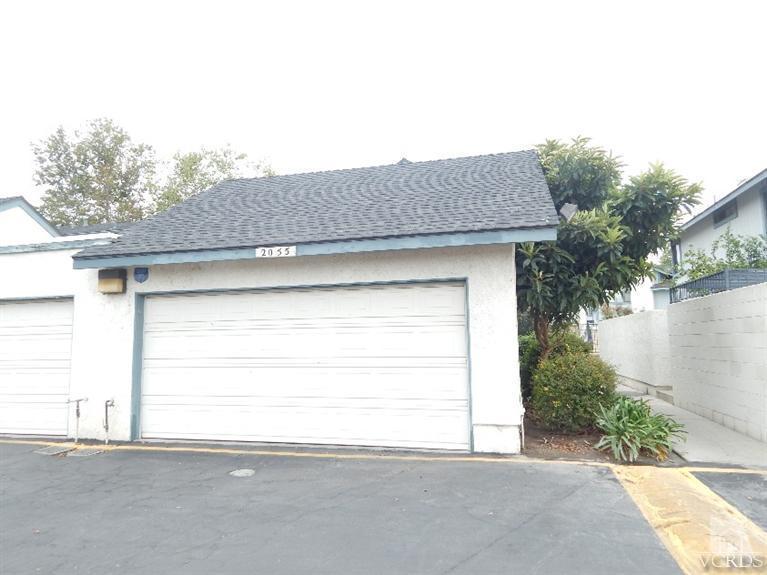 2055 East Bard Road Oxnard, CA 93033 - Photo 24 of 27 a backyard of a house