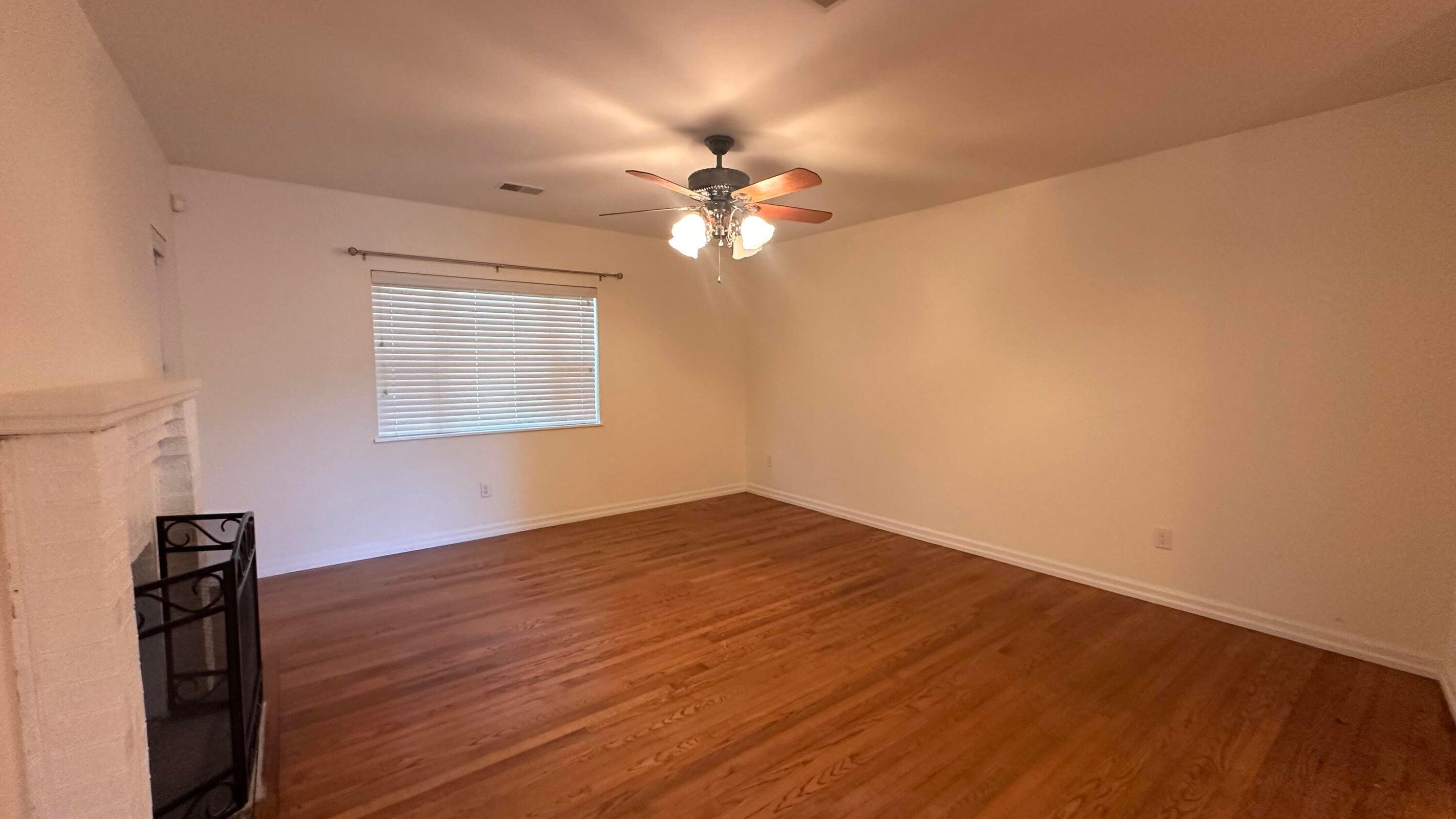 1929 Camp Road Charleston, SC 29412 - Photo 6 of 23 20250107015157965327000000-o