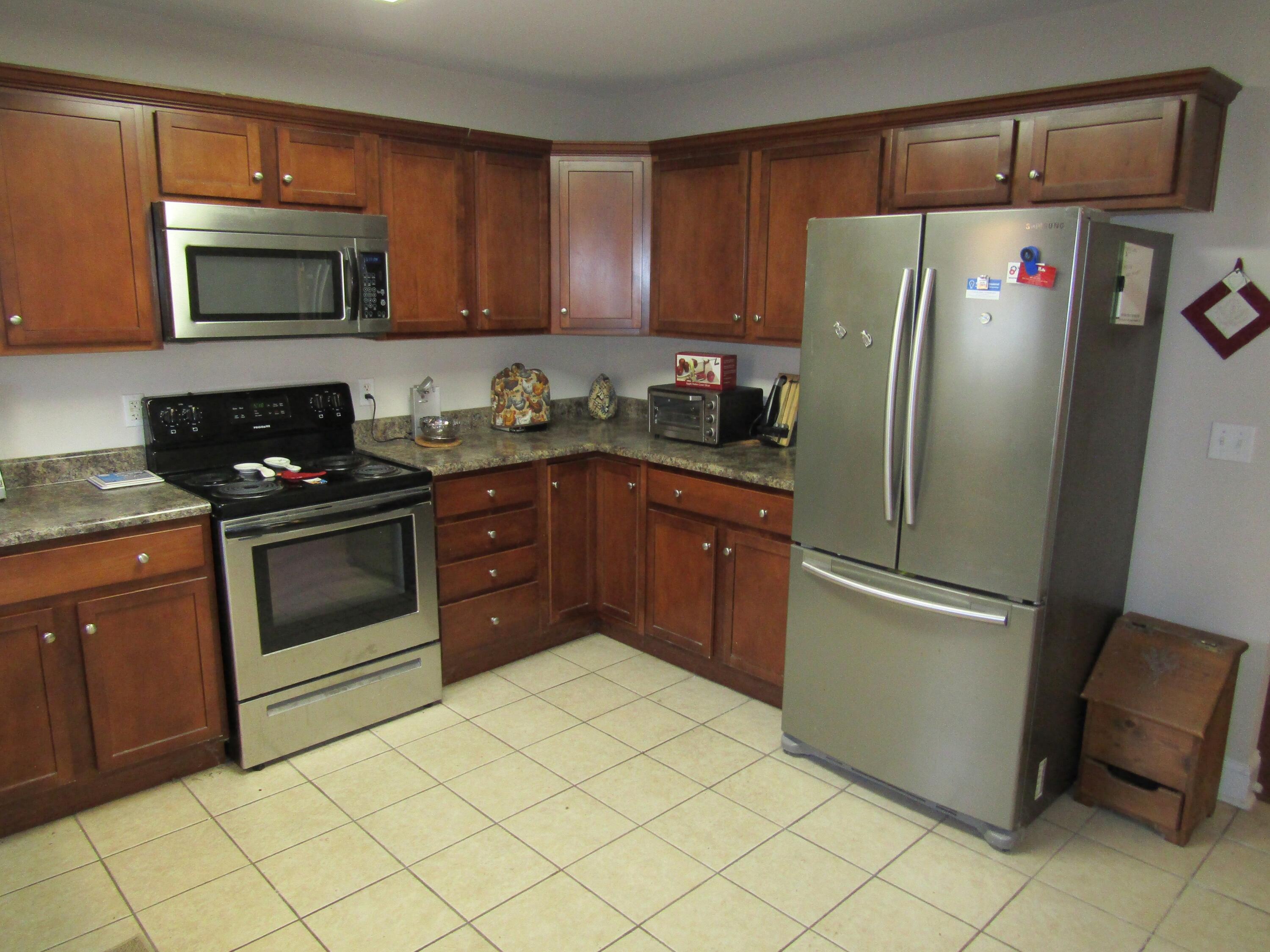 793 Red House Road Richmond, KY 40475 - Photo 15 of 28 kitchen 3