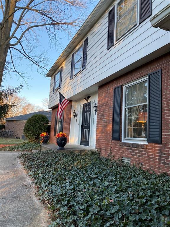 8749 Lancaster Road Indianapolis, IN 46260 - Photo 2 of 15 Gallery Image 2