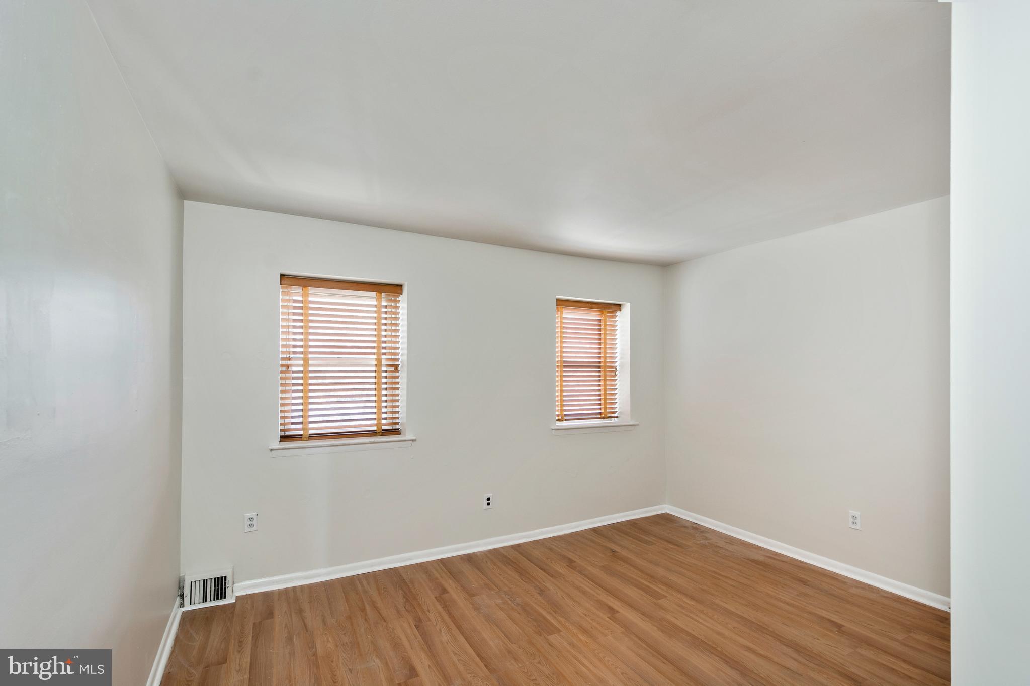 528 East Rittenhouse Street Philadelphia, PA 19144 - Photo 13 of 25 Front Bedroom