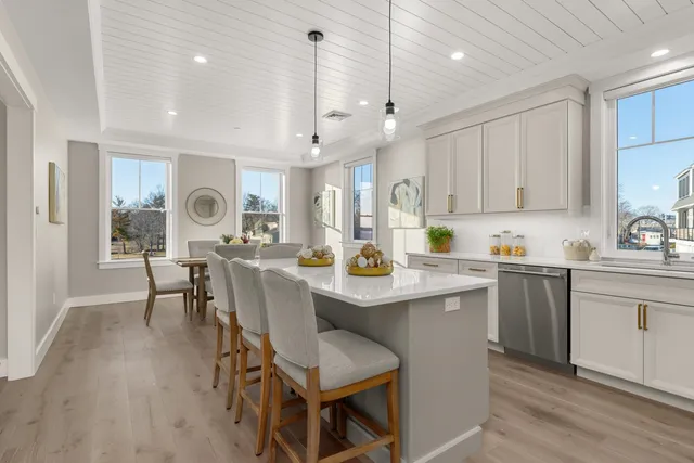 $2,555,555 | 33 Little Bay Drive, Dover, NH 03820