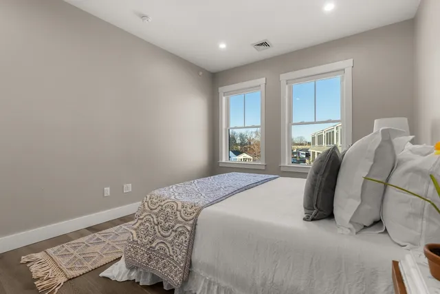 $2,555,555 | 33 Little Bay Drive, Dover, NH 03820