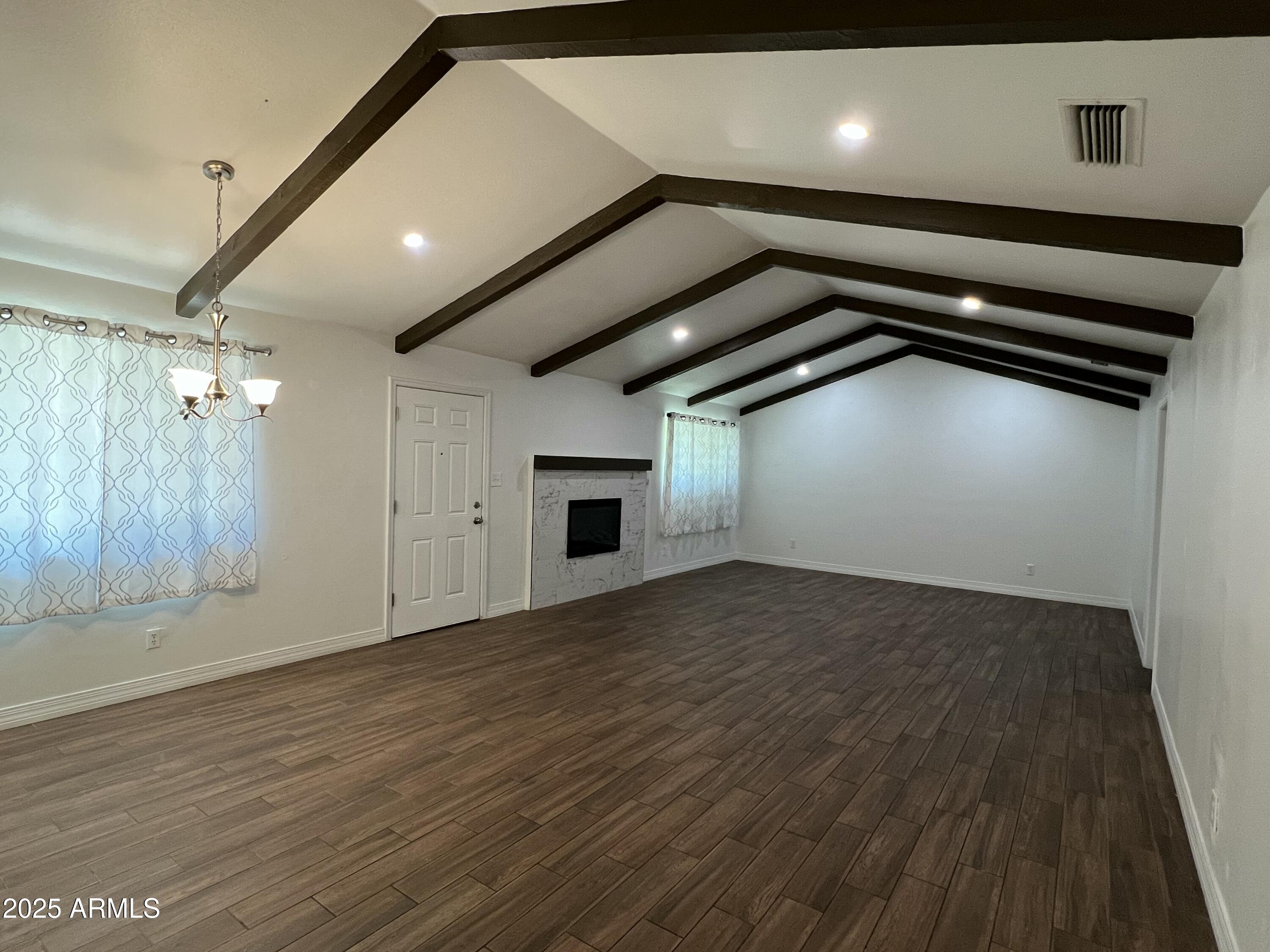 6202 North 14th Street, Unit 3/4 Phoenix, AZ 85014 - Photo 6 of 35 a view of an empty room